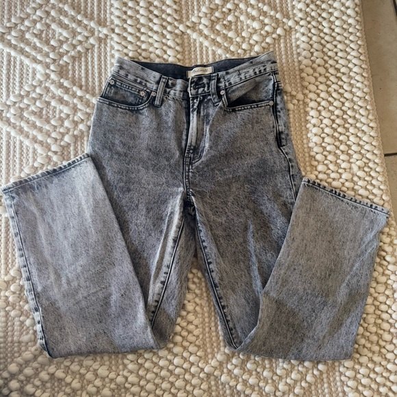 The Perfect Vintage Straight Jean in Acid Wash - Picture 9 of 13